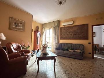 Appartamento in vendita a Napoli NA