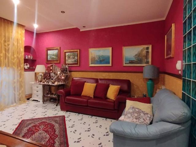 Appartamento in vendita a Napoli NA
