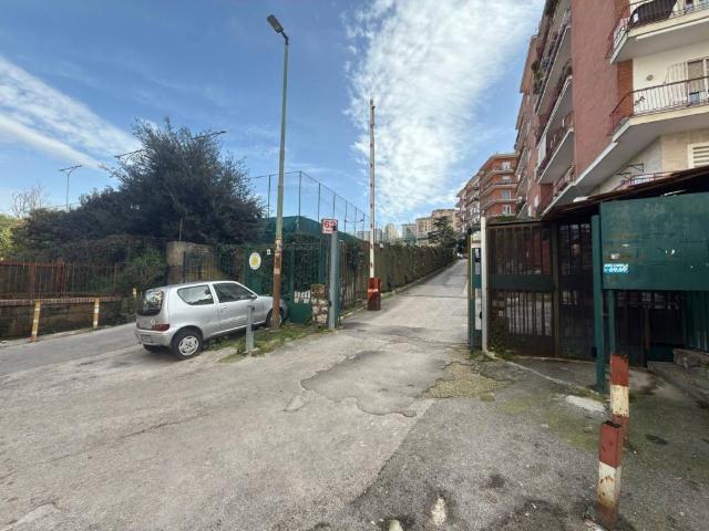 Appartamento in vendita a Napoli NA
