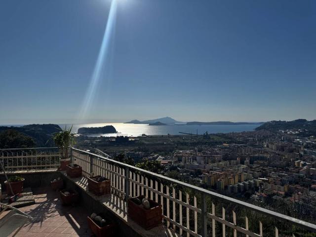 Appartamento in vendita a Napoli NA