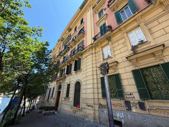 Appartamento in vendita a Napoli NA