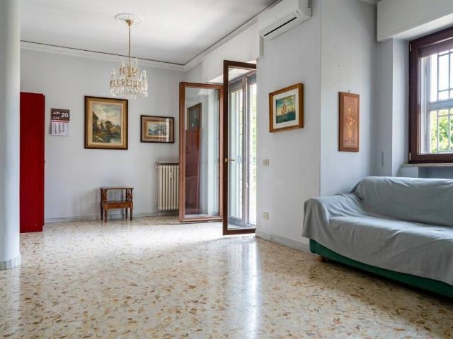 Appartamento in vendita a Napoli NA