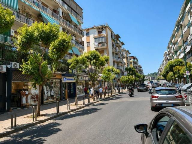 Appartamento in vendita a Napoli NA
