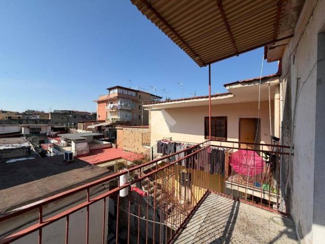 Appartamento in vendita a Napoli NA