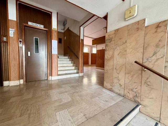 Appartamento in vendita a Napoli NA