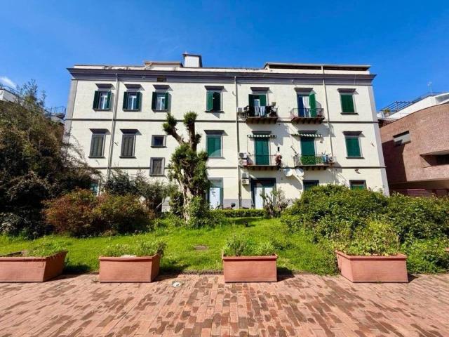 Appartamento in vendita a Napoli NA