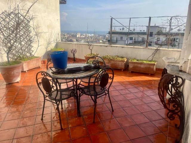 Appartamento in vendita a Napoli NA