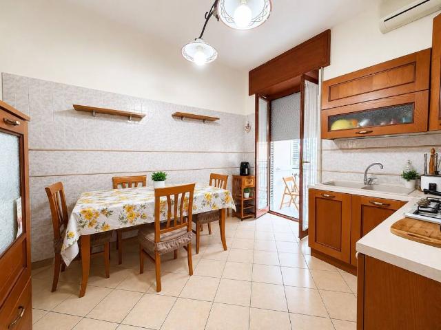 Appartamento in vendita a Napoli NA