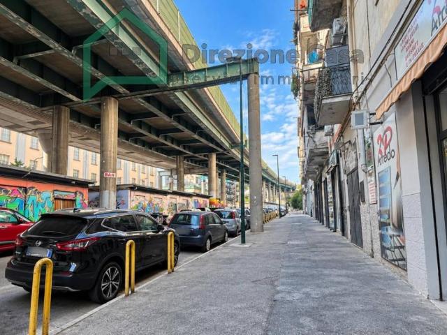 Appartamento in vendita a Napoli NA