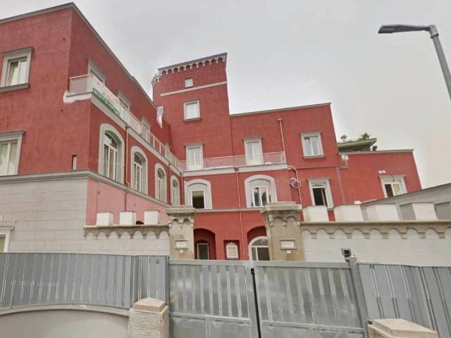 Appartamento in vendita a Napoli NA
