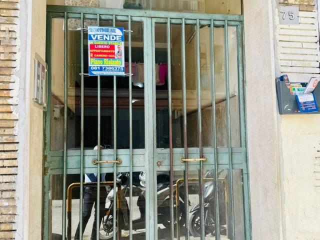 Appartamento in vendita a Napoli NA
