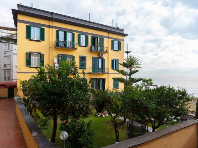 Appartamento in vendita a Napoli NA