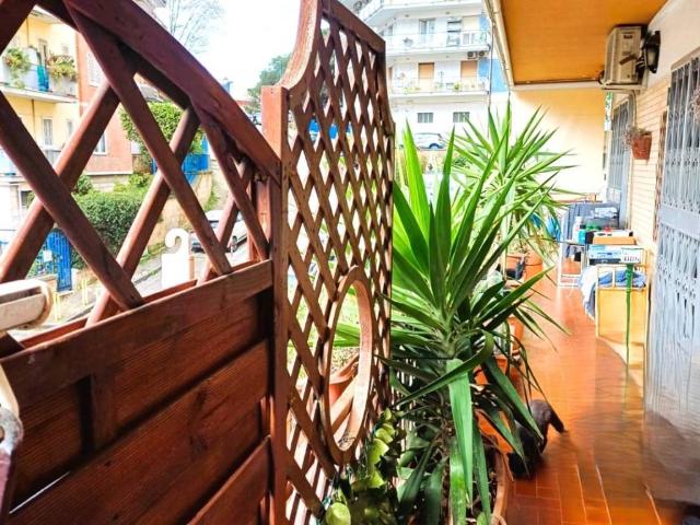 Appartamento in vendita a Napoli NA