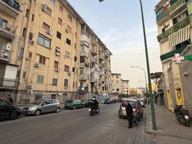 Appartamento in vendita a Napoli NA