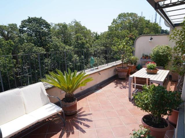 Appartamento in vendita a Napoli NA