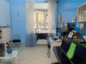 Appartamento in vendita a Napoli NA