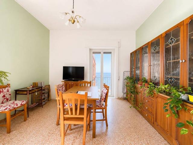 Appartamento in vendita a Napoli NA