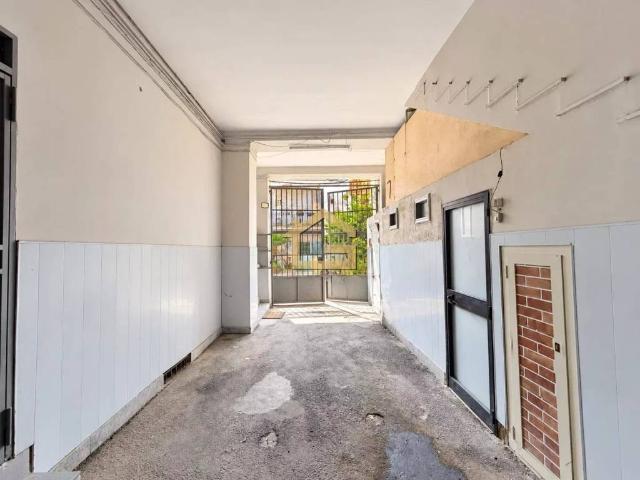 Appartamento in vendita a Napoli NA
