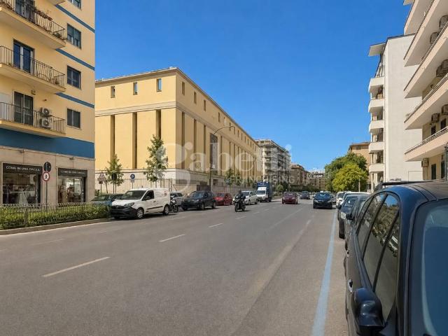 Appartamento in vendita a Napoli NA