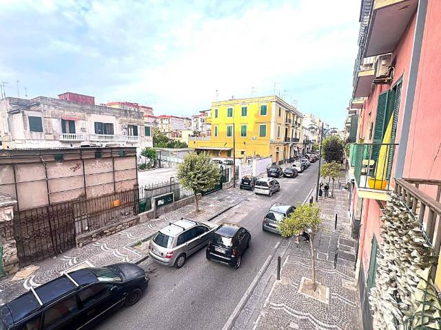Appartamento in vendita a Napoli NA