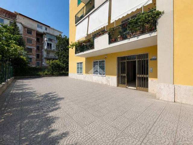 Appartamento in vendita a Napoli NA