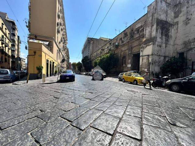 Appartamento in vendita a Napoli NA