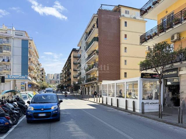 Appartamento in vendita a Napoli NA