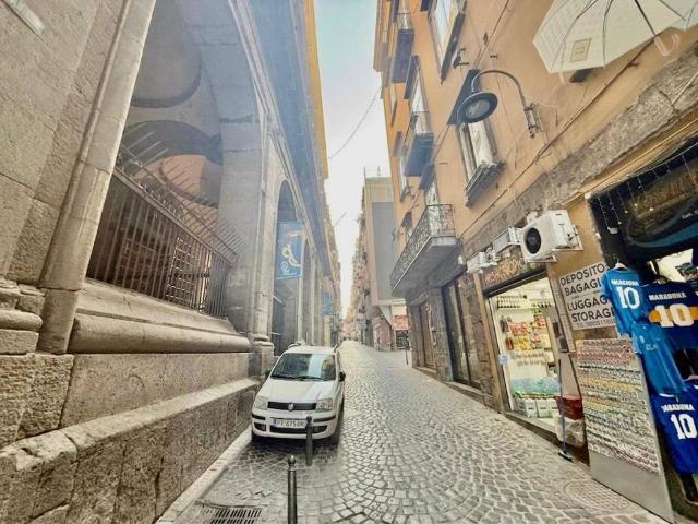 Appartamento in vendita a Napoli NA