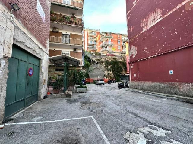 Appartamento in vendita a Napoli NA