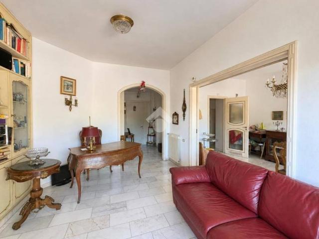 Appartamento in vendita a Napoli NA