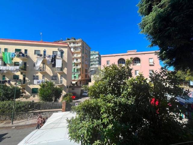 Appartamento in vendita a Napoli NA