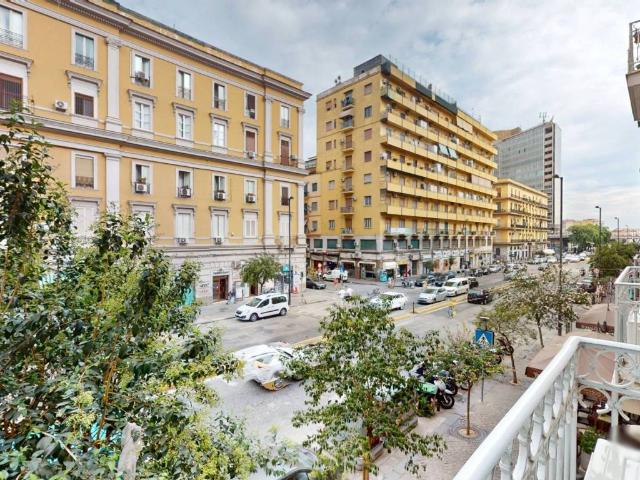 Appartamento in vendita a Napoli NA