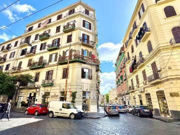 Appartamento in vendita a Napoli NA