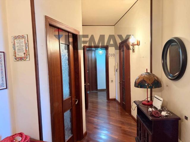 Appartamento in vendita a Napoli NA