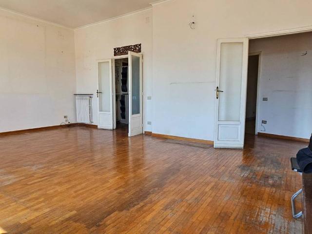 Appartamento in vendita a Napoli NA