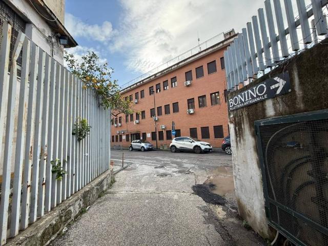 Appartamento in vendita a Napoli NA