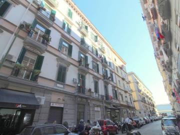 Appartamento in vendita a Napoli NA
