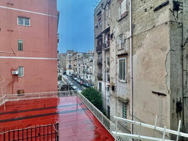 Appartamento in vendita a Napoli NA