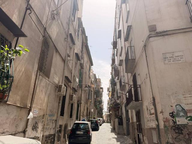 Appartamento in vendita a Napoli NA
