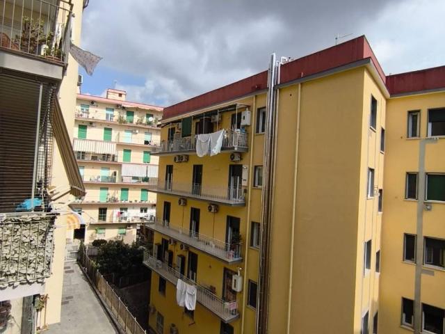 Appartamento in vendita a Napoli NA