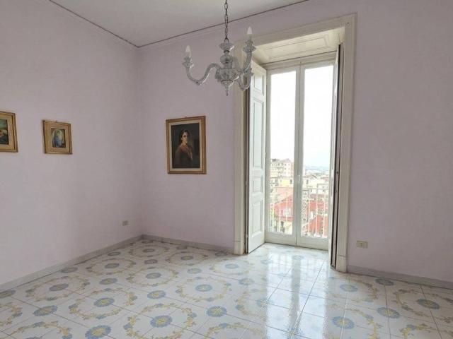 Appartamento in vendita a Napoli NA