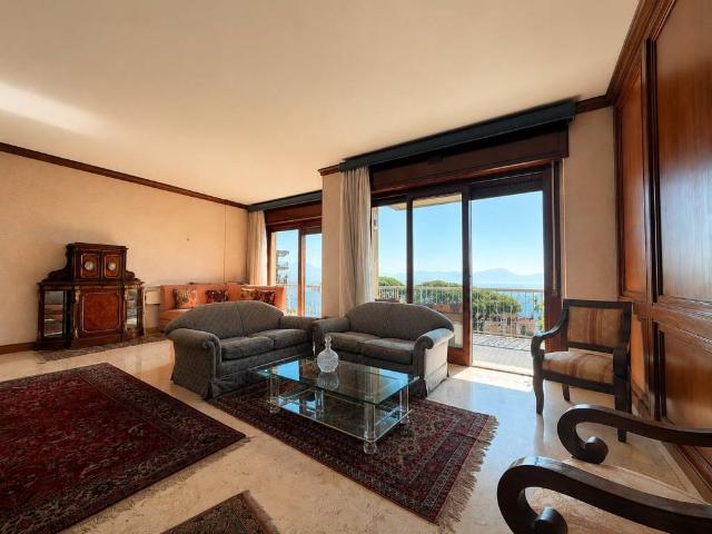 Appartamento in vendita a Napoli NA