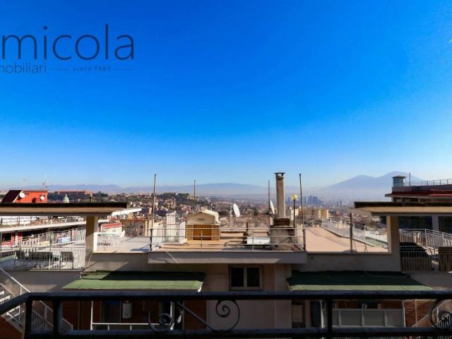 Appartamento in vendita a Napoli NA
