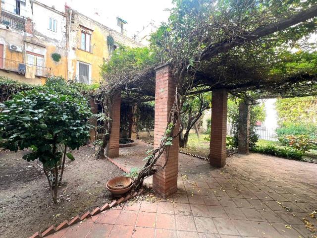 Appartamento in vendita a Napoli NA
