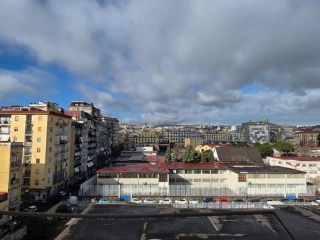 Appartamento in vendita a Napoli NA