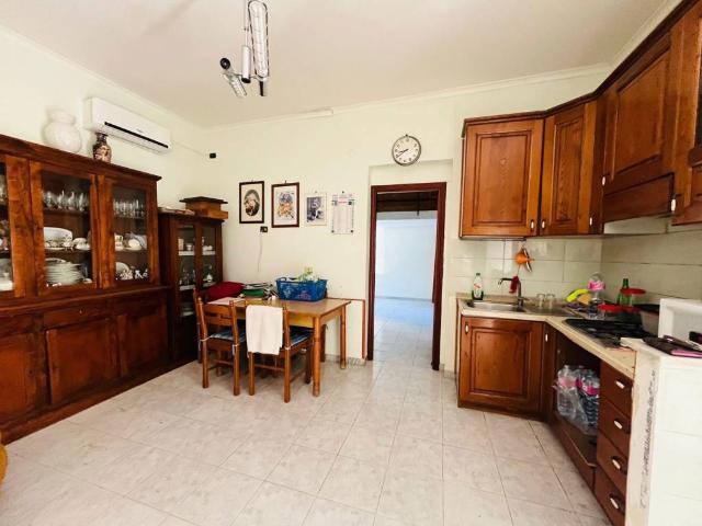 Appartamento in vendita a Napoli NA