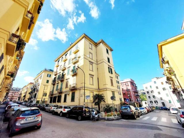 Appartamento in vendita a Napoli NA