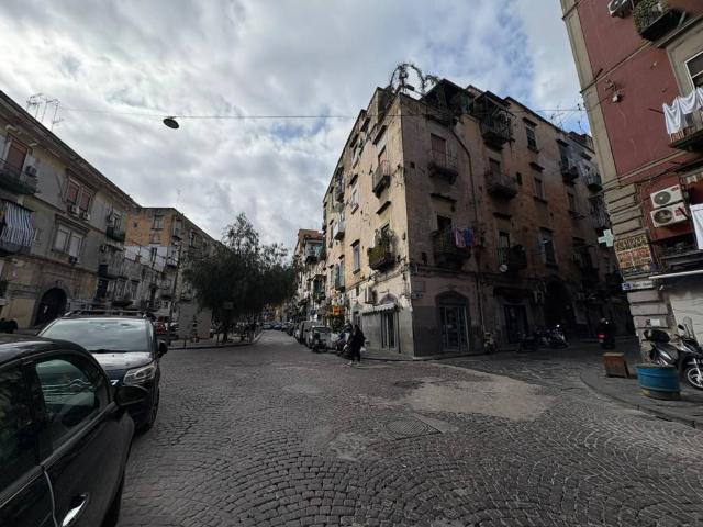 Appartamento in vendita a Napoli NA