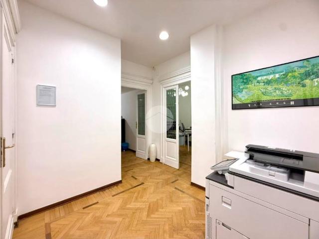 Appartamento in vendita a Napoli piazza Piedigrotta, 9, Mergellina Piedigrotta