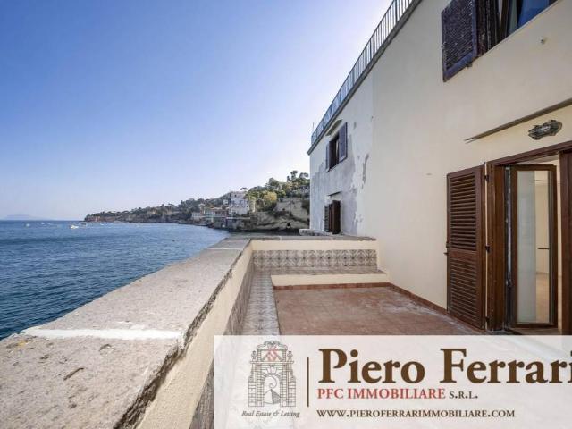 Appartamento in vendita a Napoli, Posillipo